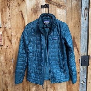 Patagonia nano puff jacket